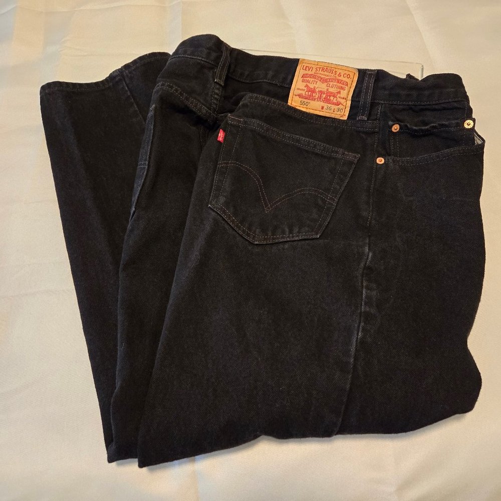 MEN'S BLACK LEVI'S 550 JEANS RELAXED FIT 36X30